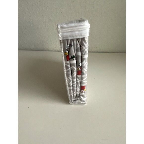 Peanuts Snoopy Sledding Ice Skating Winter Twin Size Super Soft Sheet Set NEW - Picture 6 of 11